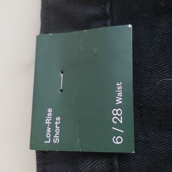 Wild Fable Distressed Low Rise Raw Hem Denim Shorts in Black Size 6 28W - Picture 8 of 14